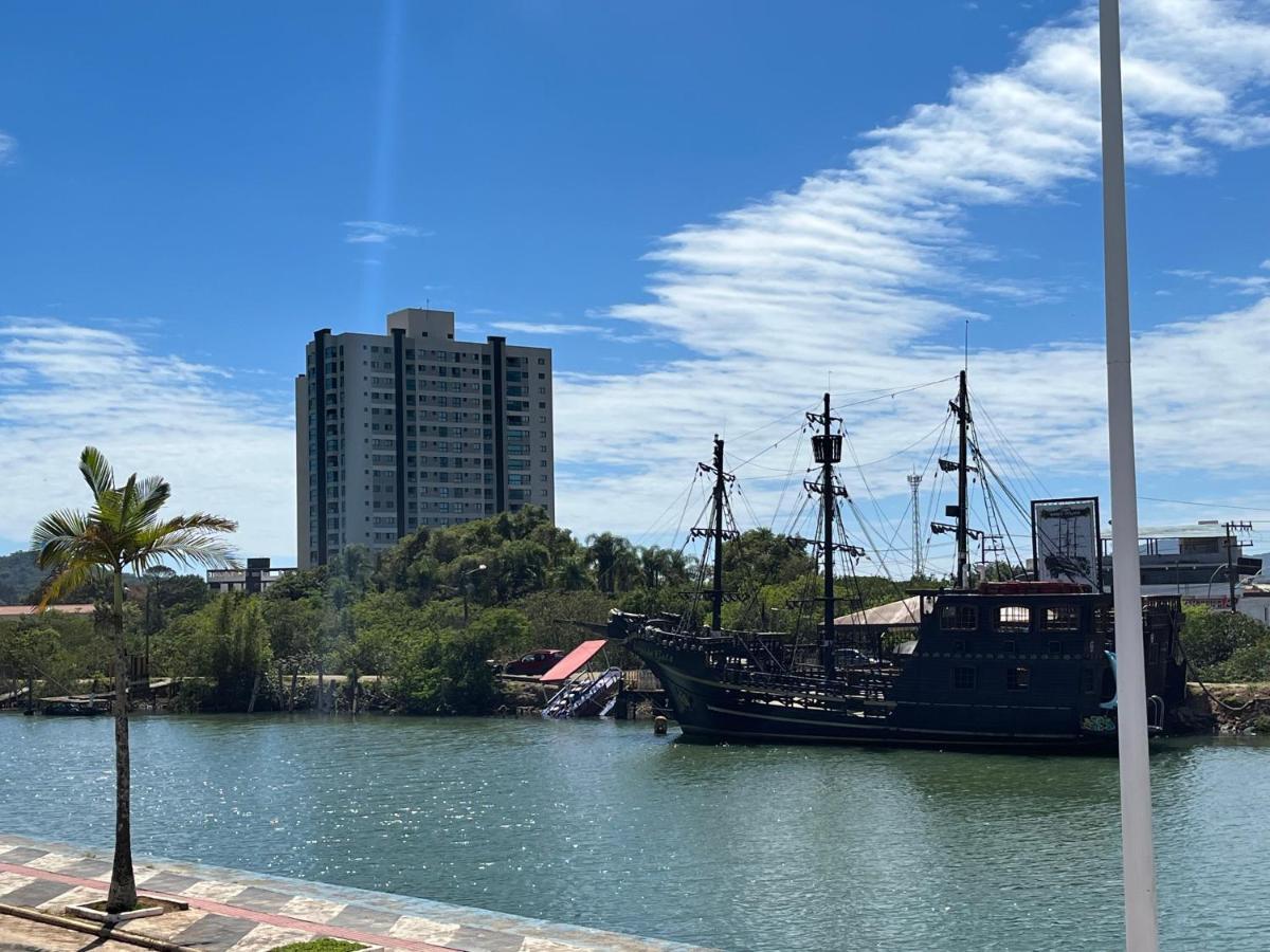 Apartamento Novo Frente Mar Com Piscina Em Home Club Penha  Exteriör bild